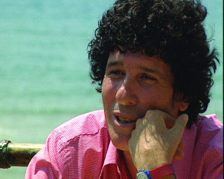 Ninetto pensieroso